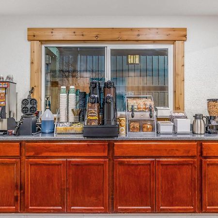 Super 8 By Wyndham Arcata Hotel Luaran gambar