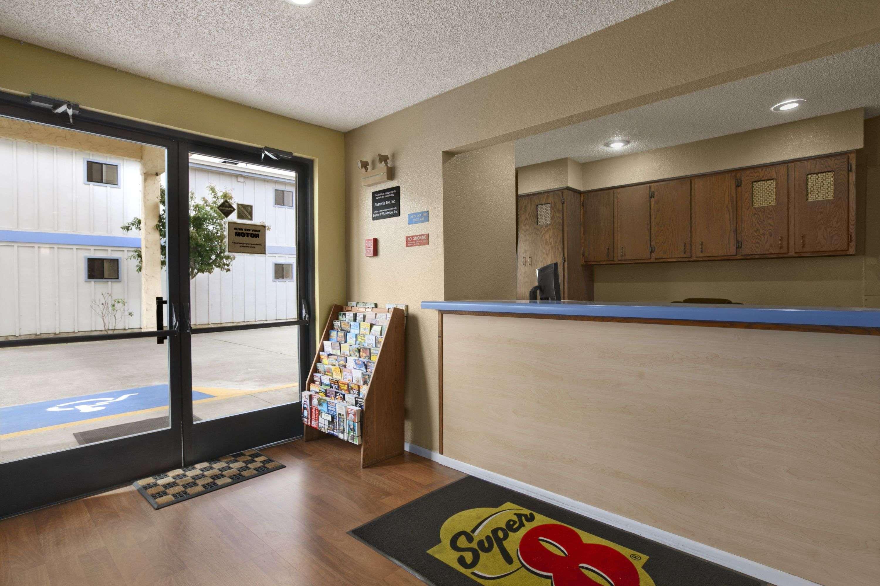 Super 8 By Wyndham Arcata Hotel Luaran gambar