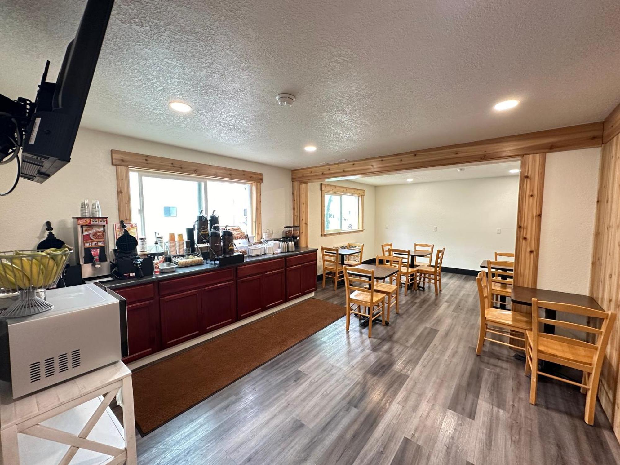 Super 8 By Wyndham Arcata Hotel Luaran gambar