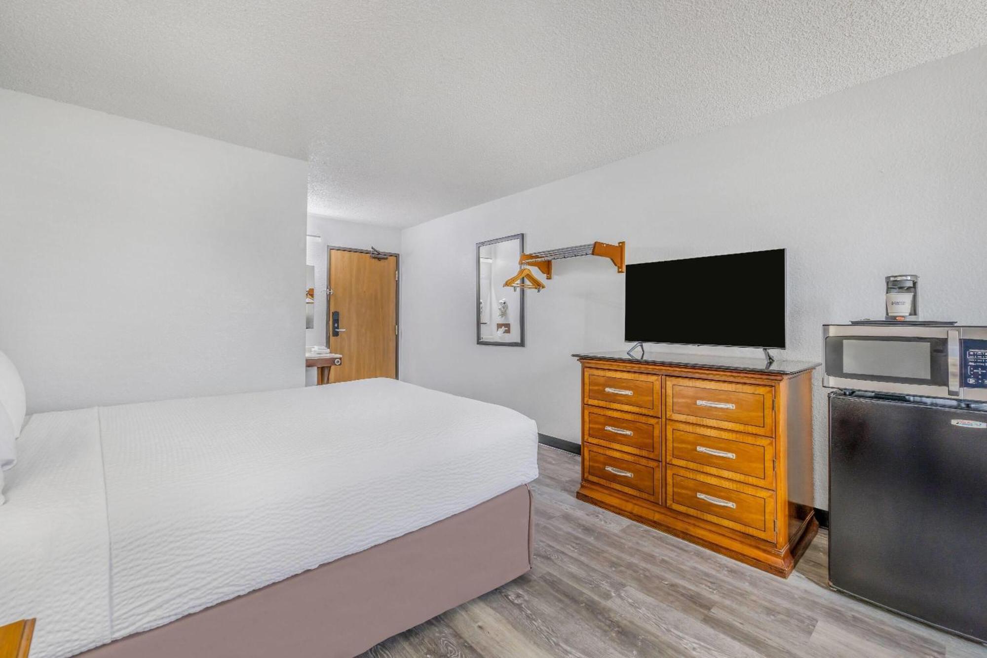 Super 8 By Wyndham Arcata Hotel Luaran gambar