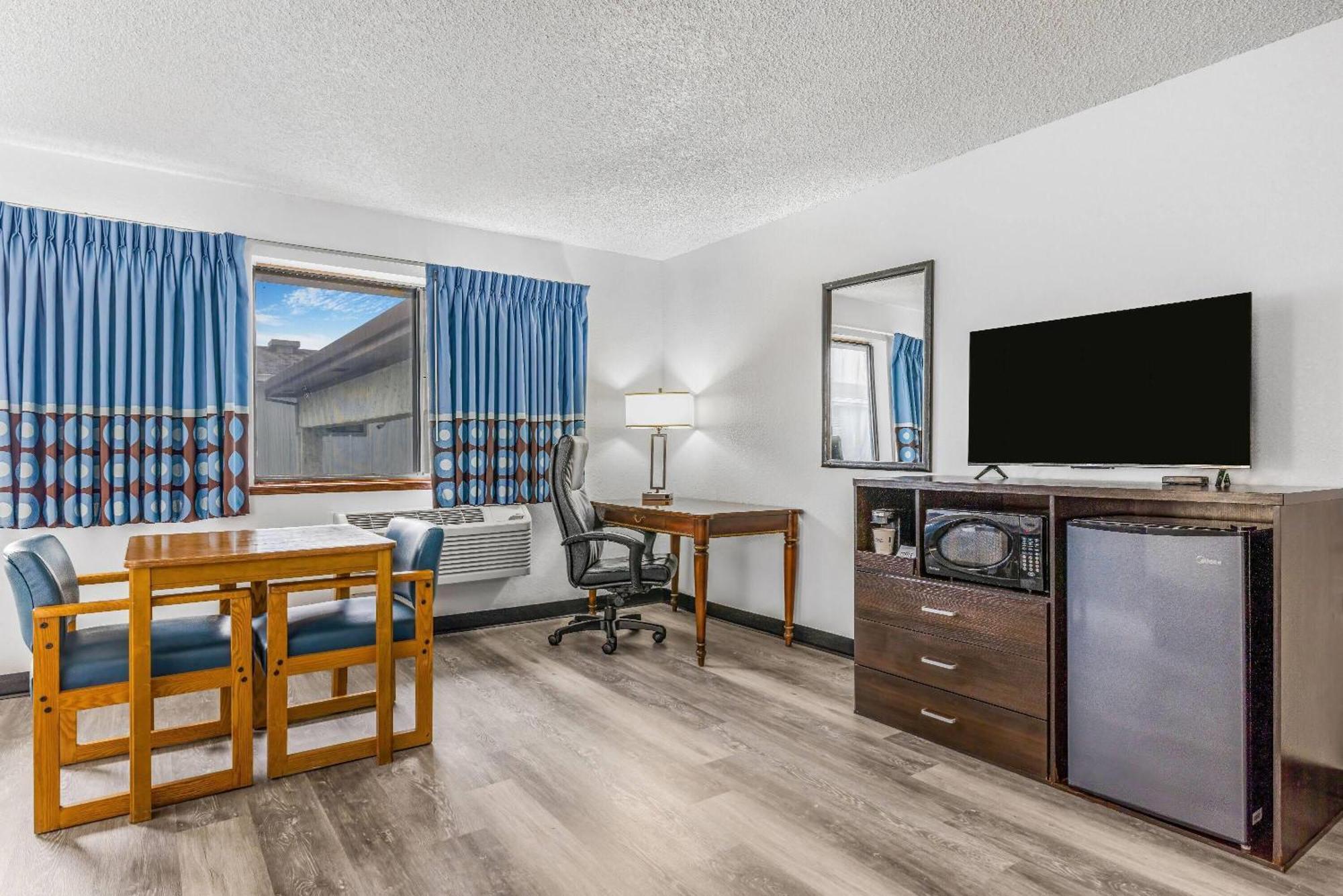 Super 8 By Wyndham Arcata Hotel Luaran gambar