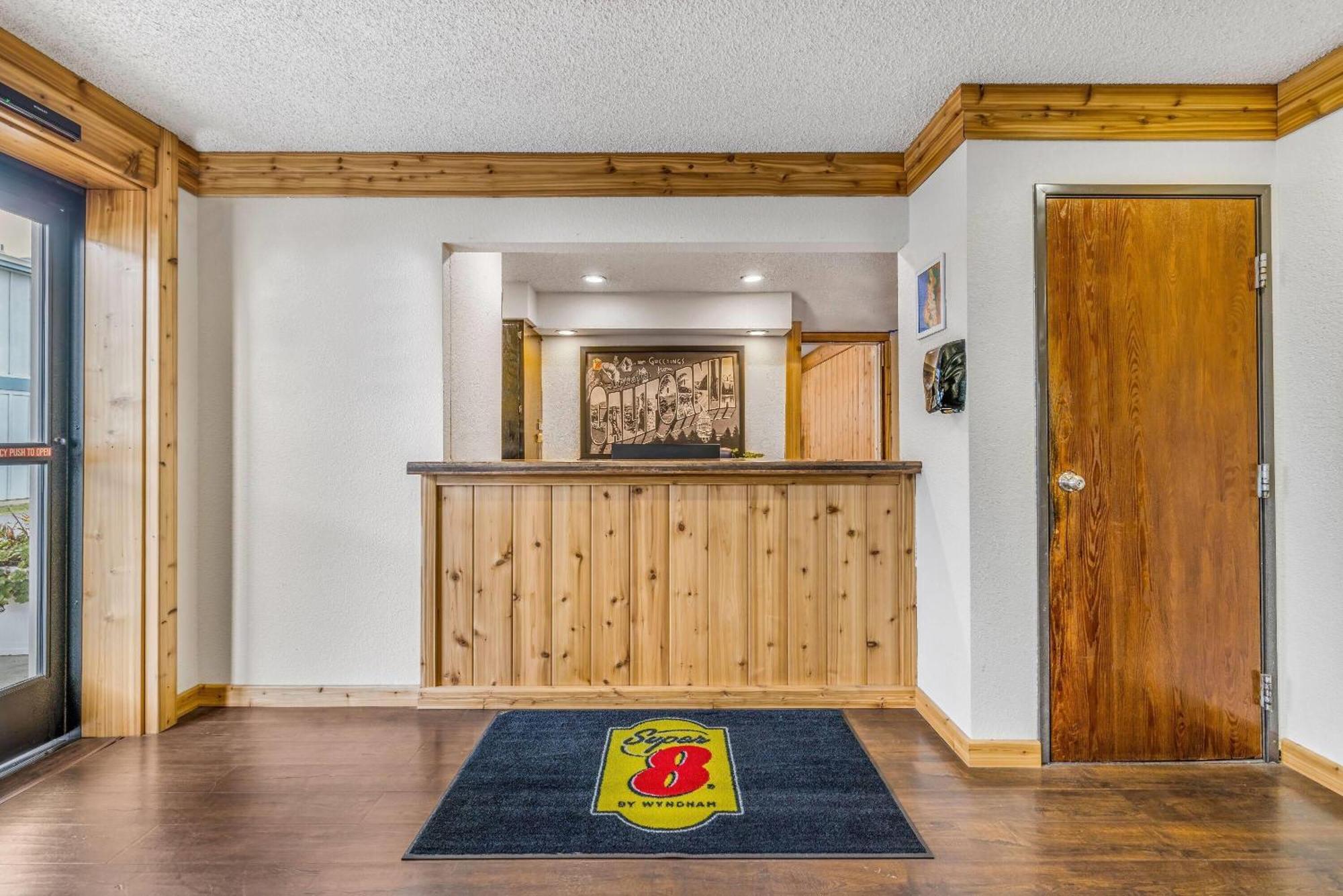 Super 8 By Wyndham Arcata Hotel Luaran gambar