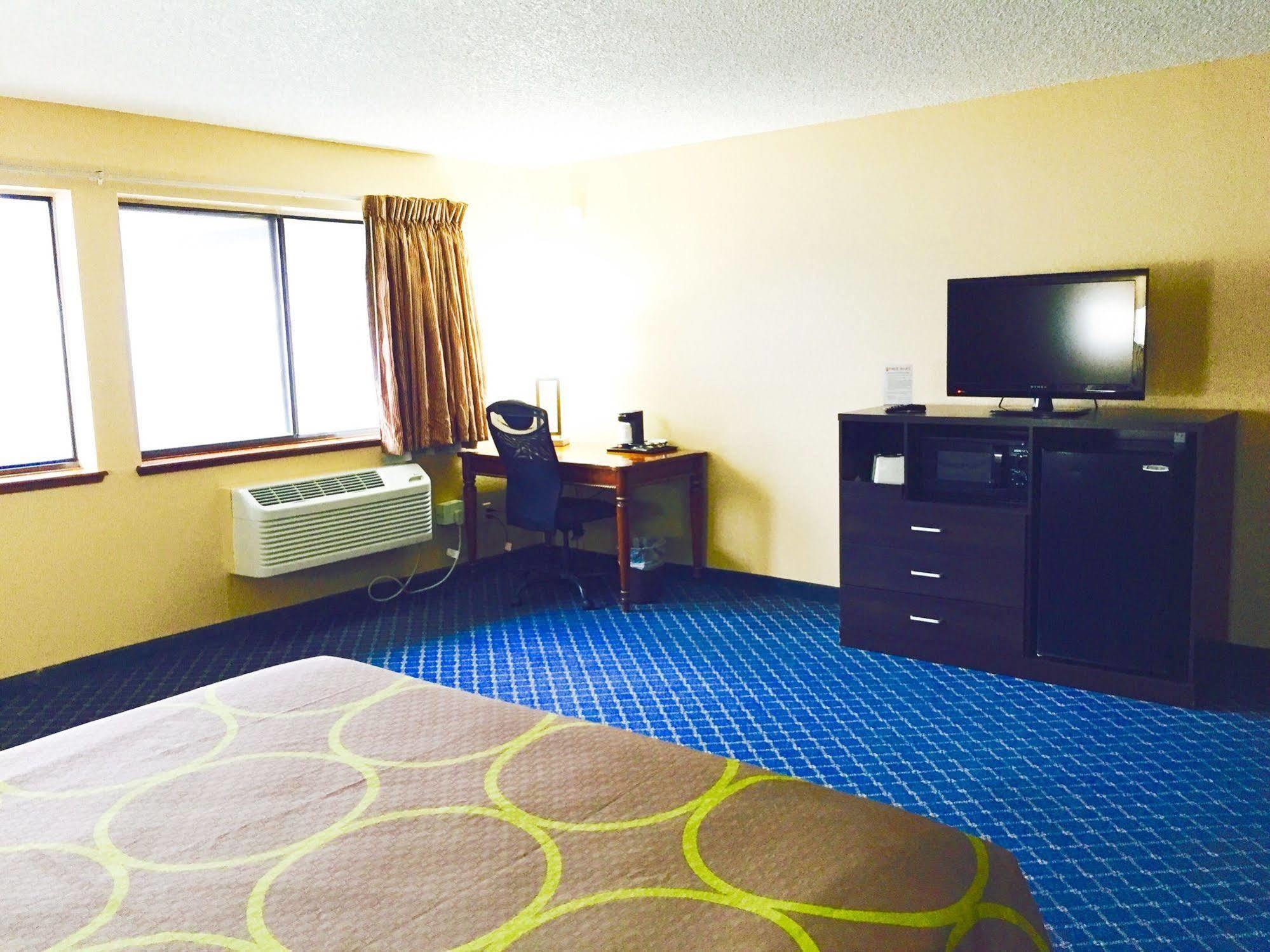 Super 8 By Wyndham Arcata Hotel Luaran gambar