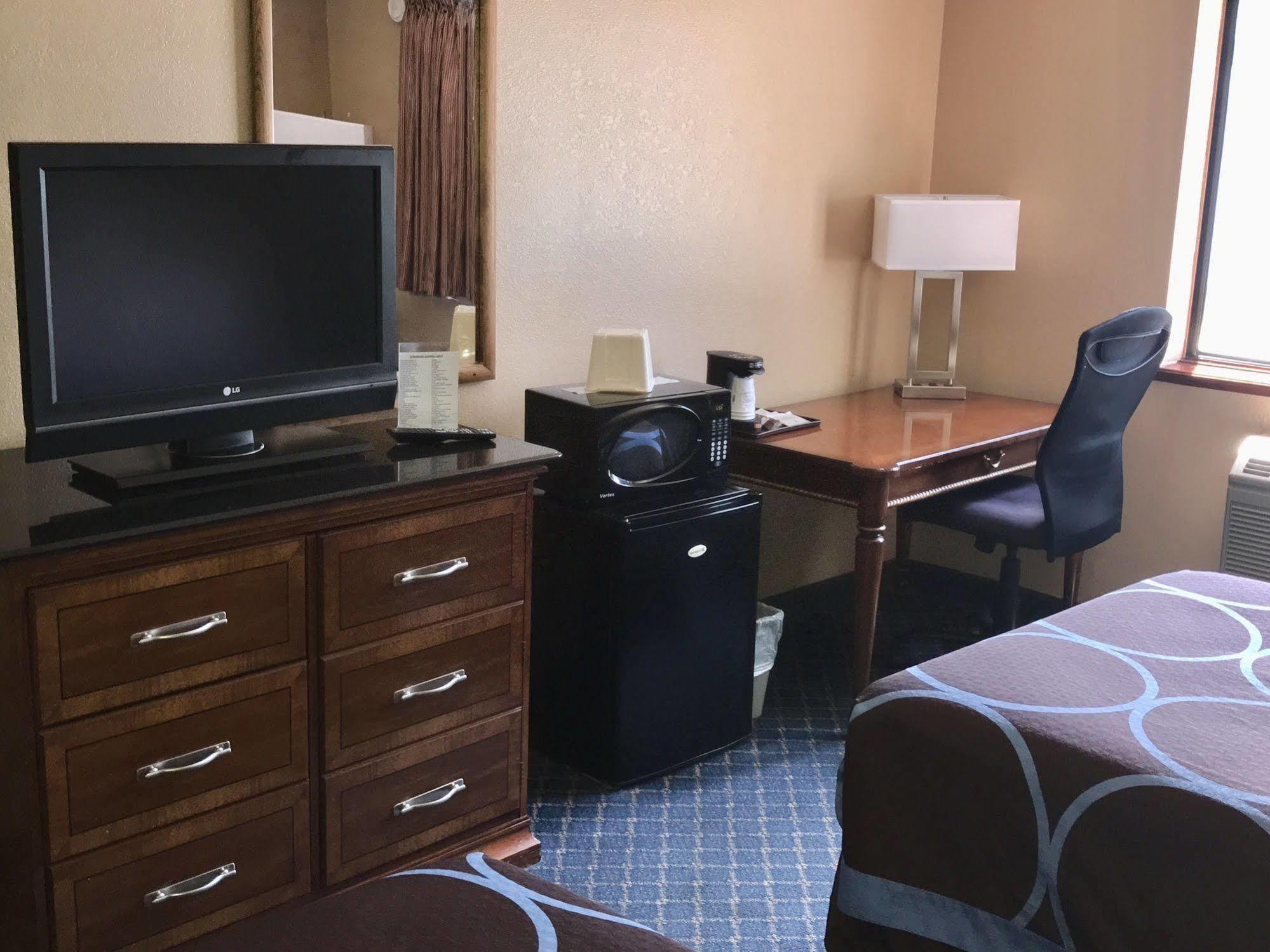 Super 8 By Wyndham Arcata Hotel Luaran gambar
