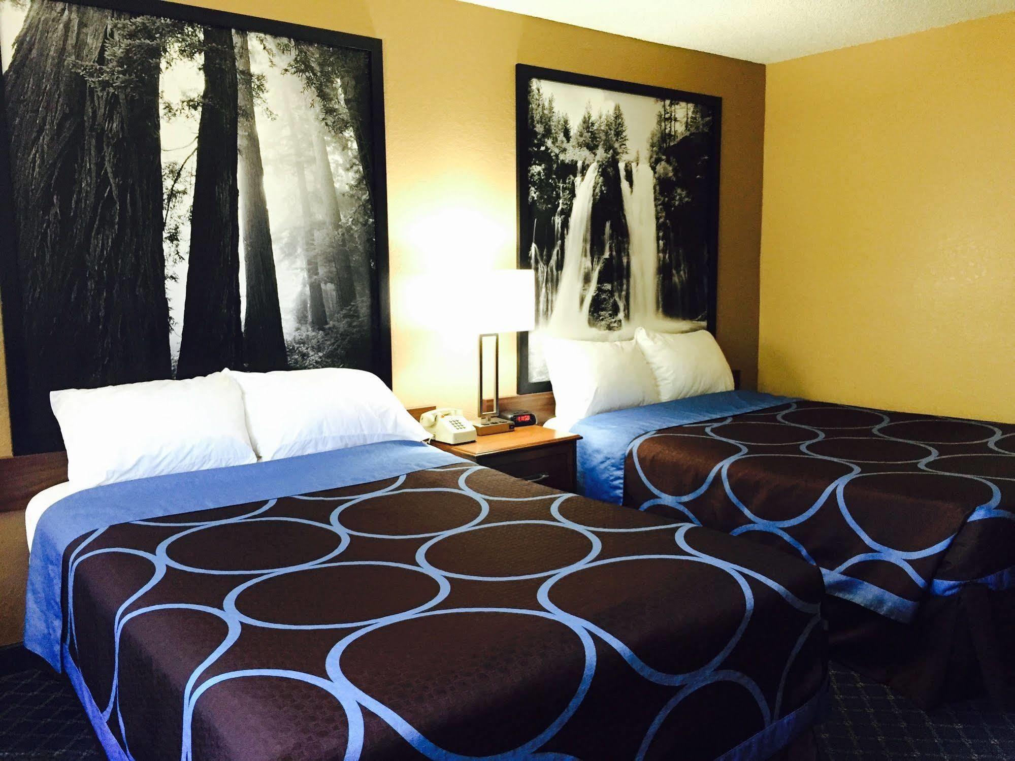 Super 8 By Wyndham Arcata Hotel Luaran gambar