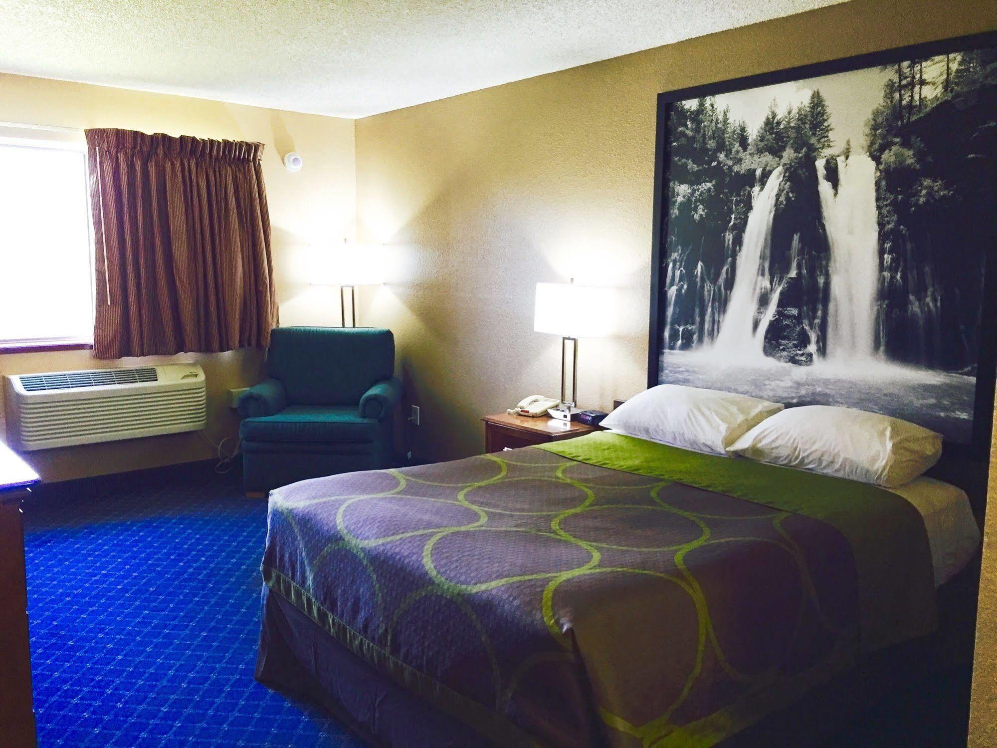 Super 8 By Wyndham Arcata Hotel Luaran gambar